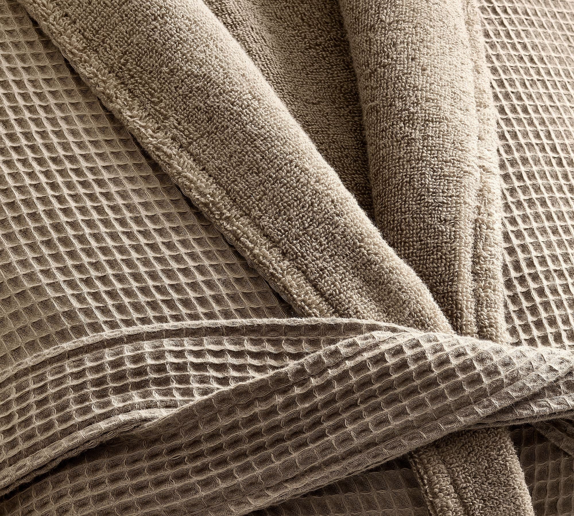 Dwell™ Waffle Weave Resort Robe 1